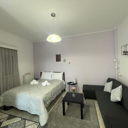 Flo'S Apartments Missolonghi Экстерьер фото