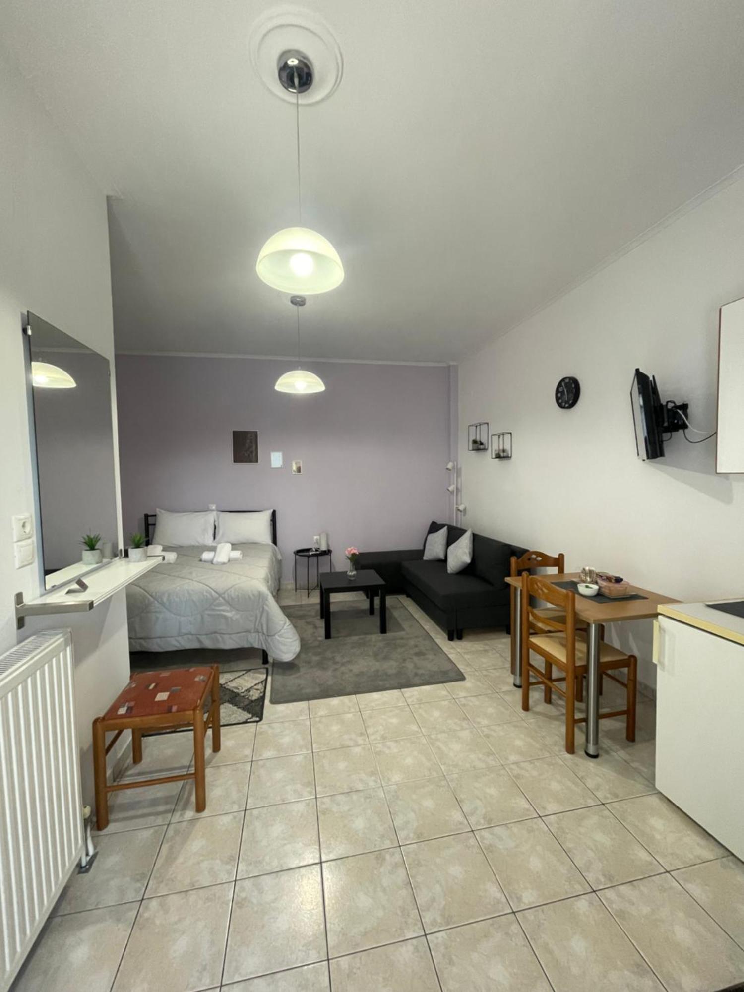 Flo'S Apartments Missolonghi Экстерьер фото