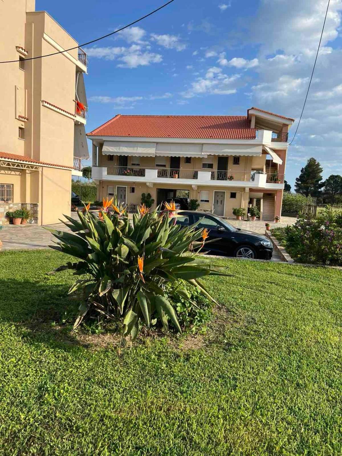 Flo'S Apartments Missolonghi Экстерьер фото